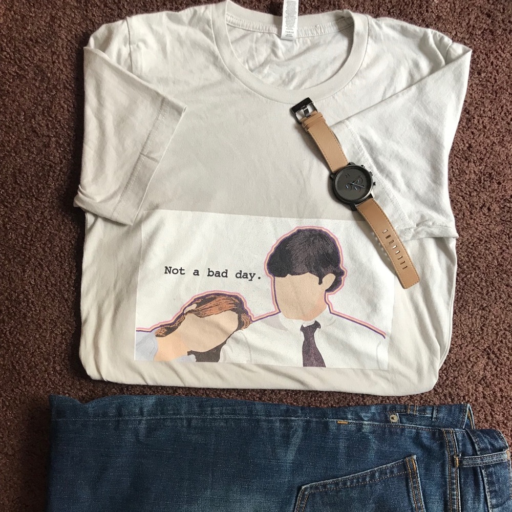 Men’s SMALL “Not A Bad Day” shirt from The Office